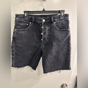 H&M divided black denim shorts